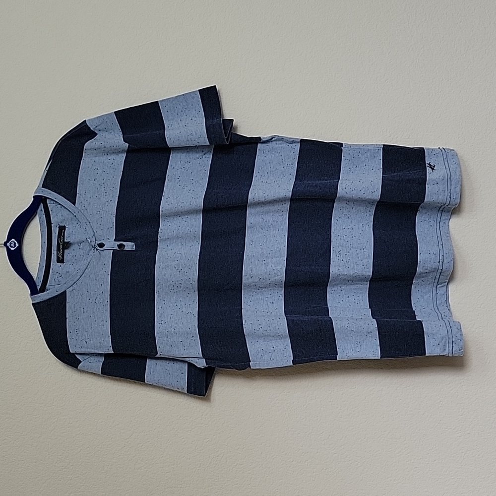 Kenneth Cole Tee Shirt